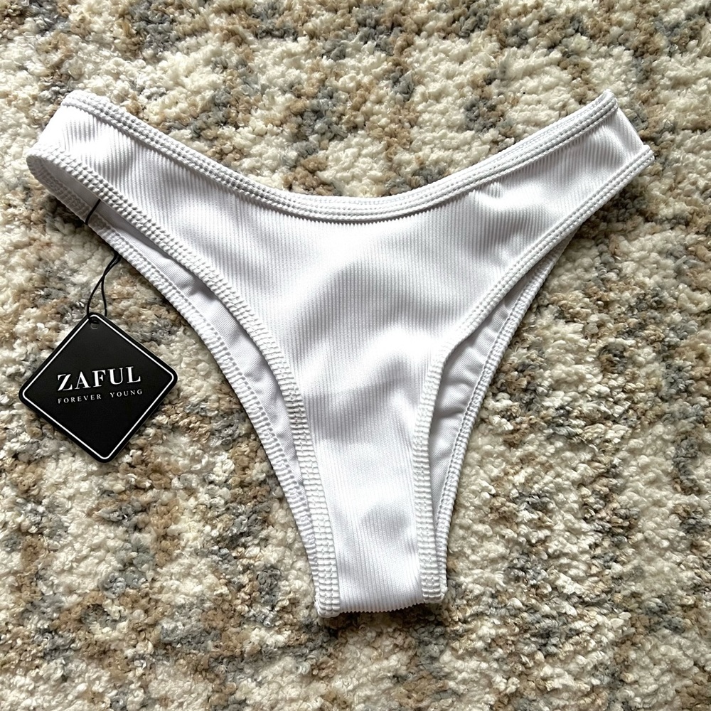 Bikini bottoms